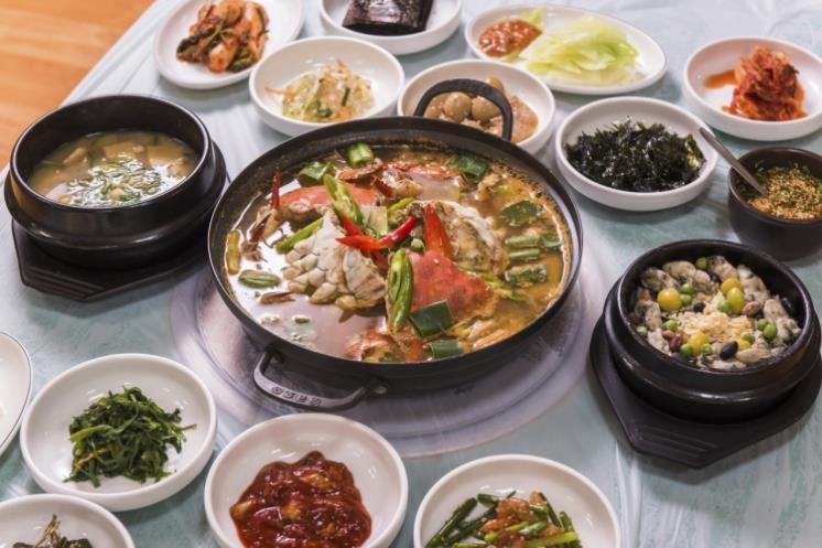 창리꽃게장굴밥집