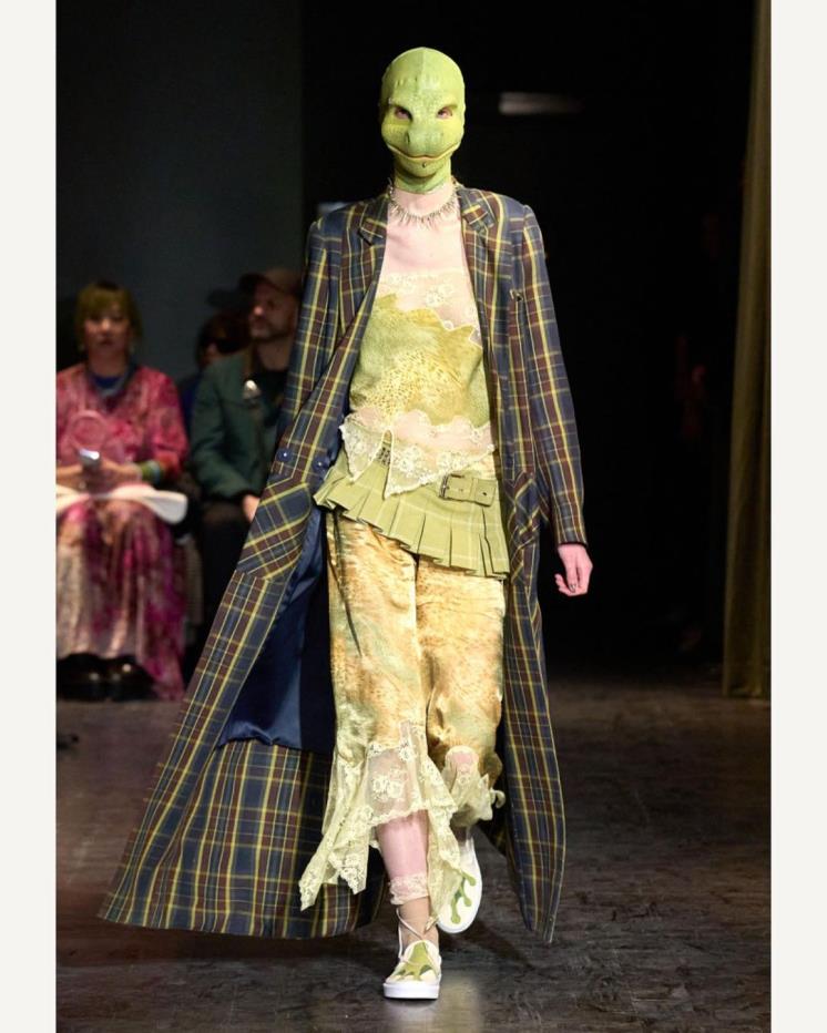 콜리나 스트라다 2023 F/W 컬렉션