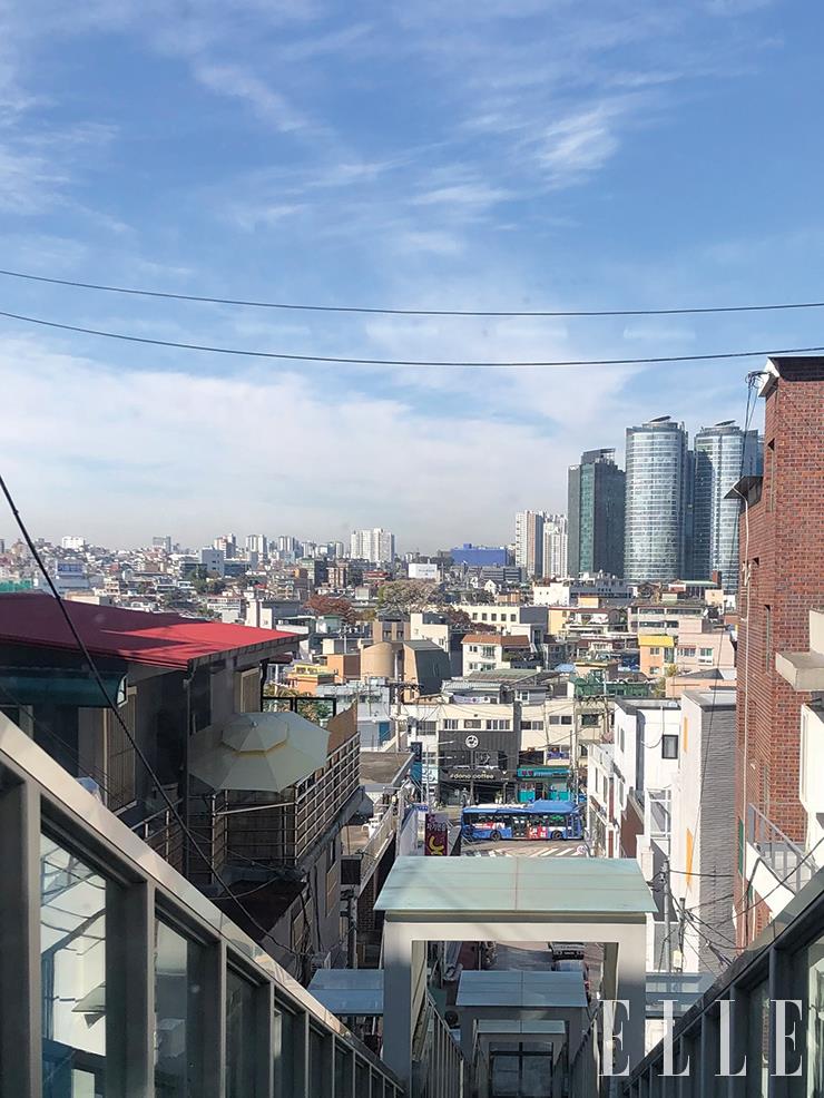 넷 갈라의 시선으로 내려다본 이태원.
