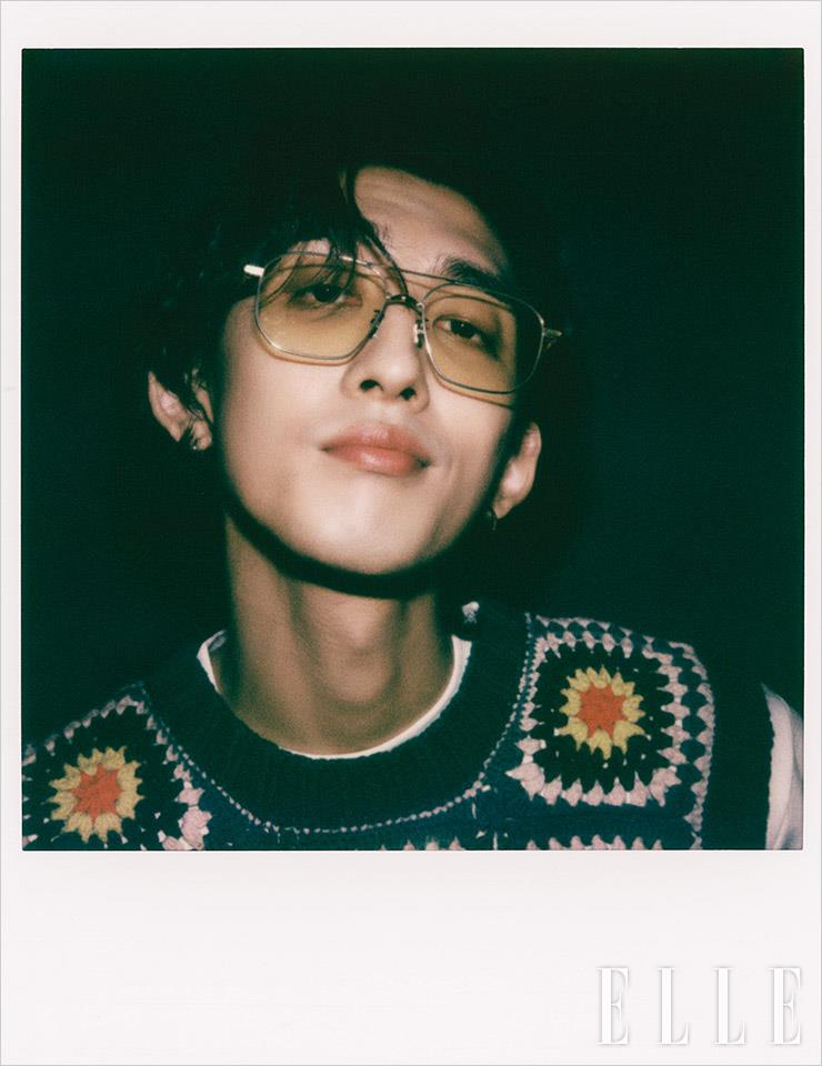 크로셰 베스트는 STU, 안경은 Gentle Monster.
