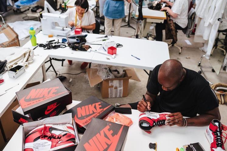 @virgilabloh