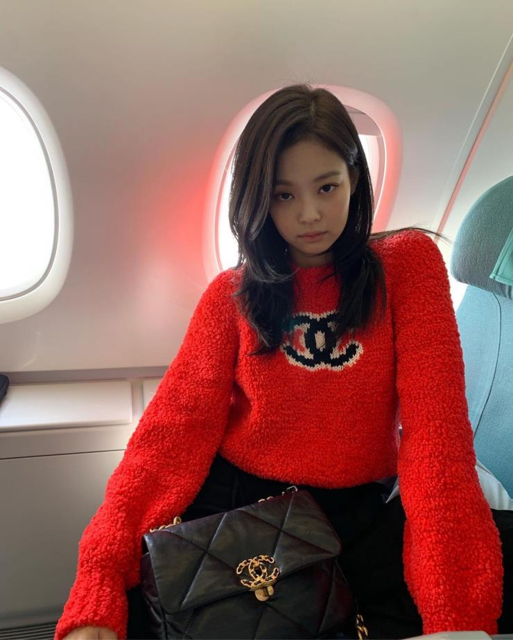 @jennierubyjane