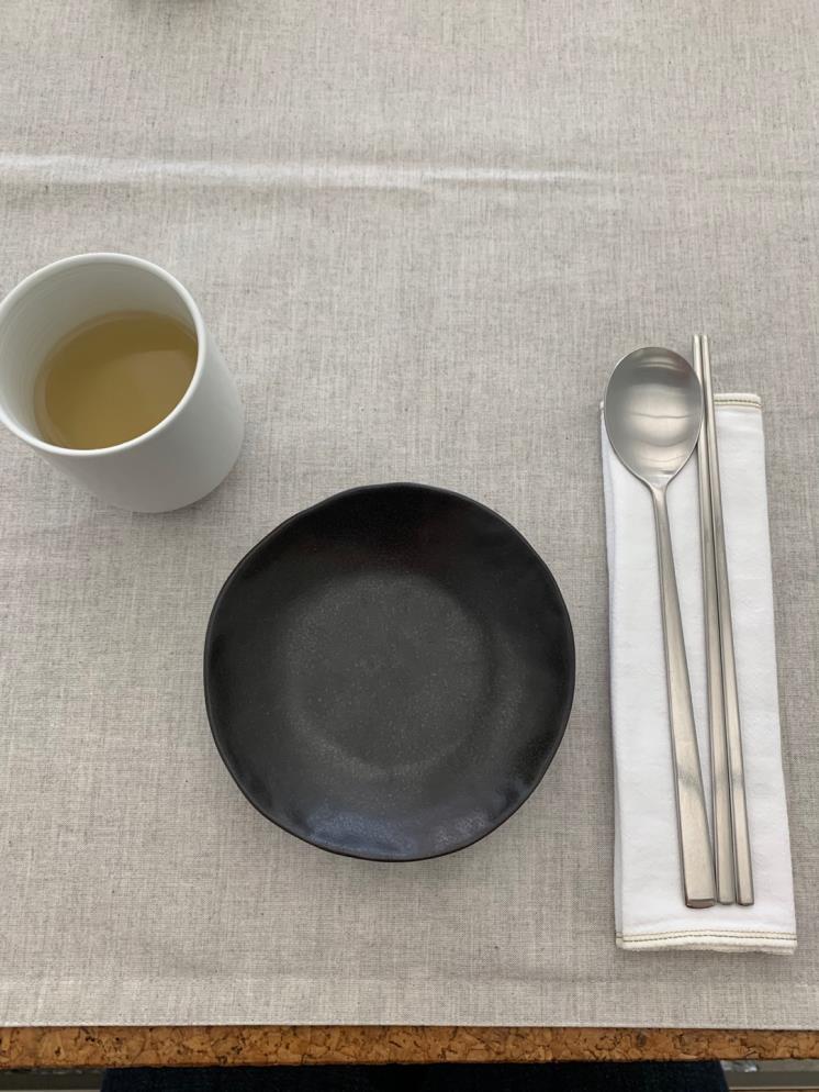 휴지 대신 손수건을 제공해준다.