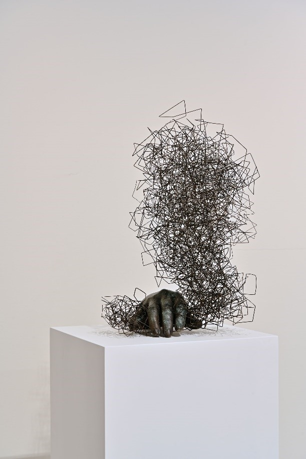Shiota Chiharu, 'In the hand', 2020. 