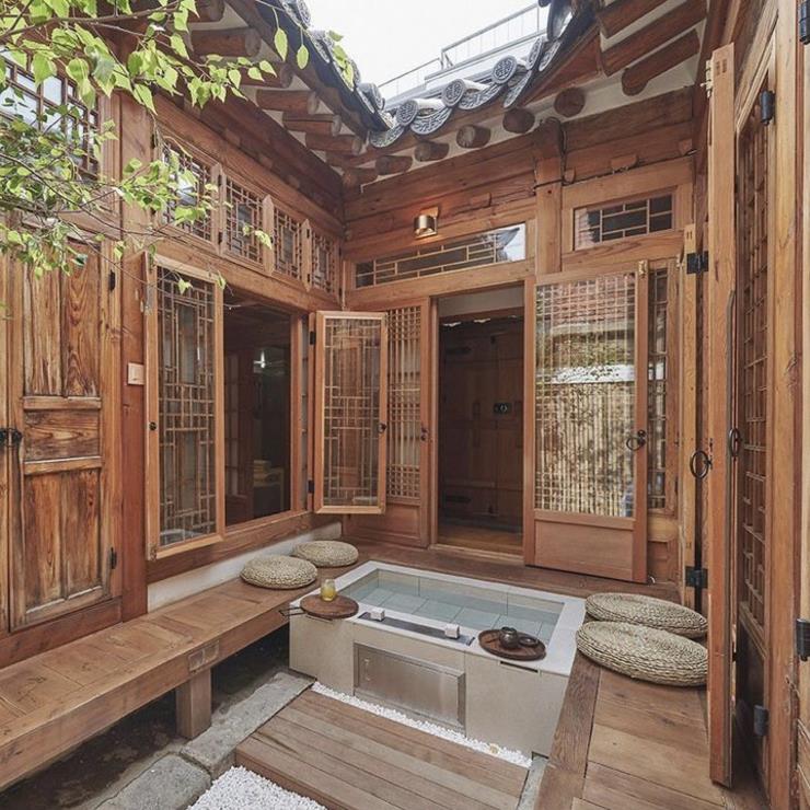 @of.onebookstay