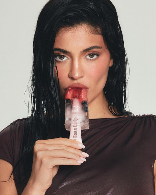 @kyliejenner