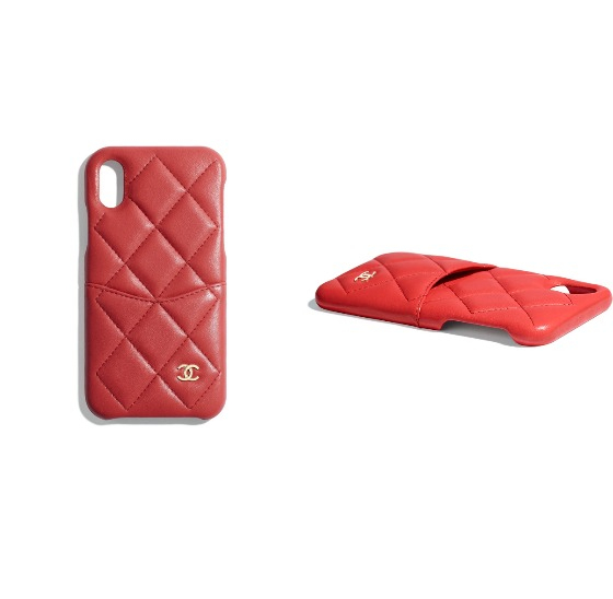 램스킨, 골드 메탈 iPhone X 클래식 케이스는 74만7천원, Chanel.