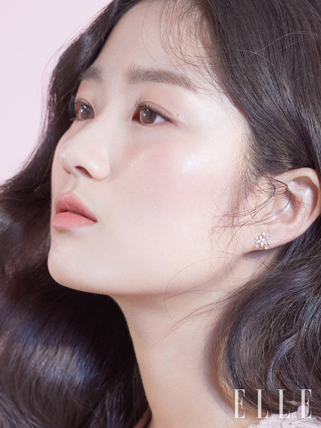 김혜윤,김혜윤화보,김혜윤엘르화보,엘르화보,엘르3월호