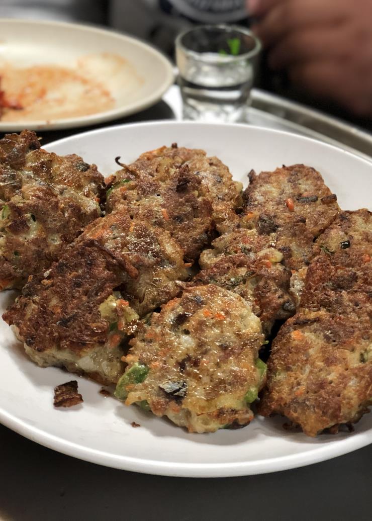 유람선 - 동그랑땡이 아니에요, 꽁치전!
