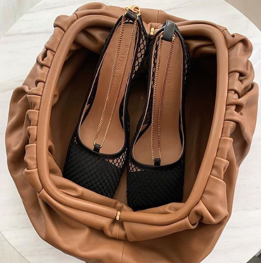Instagram @newbottega