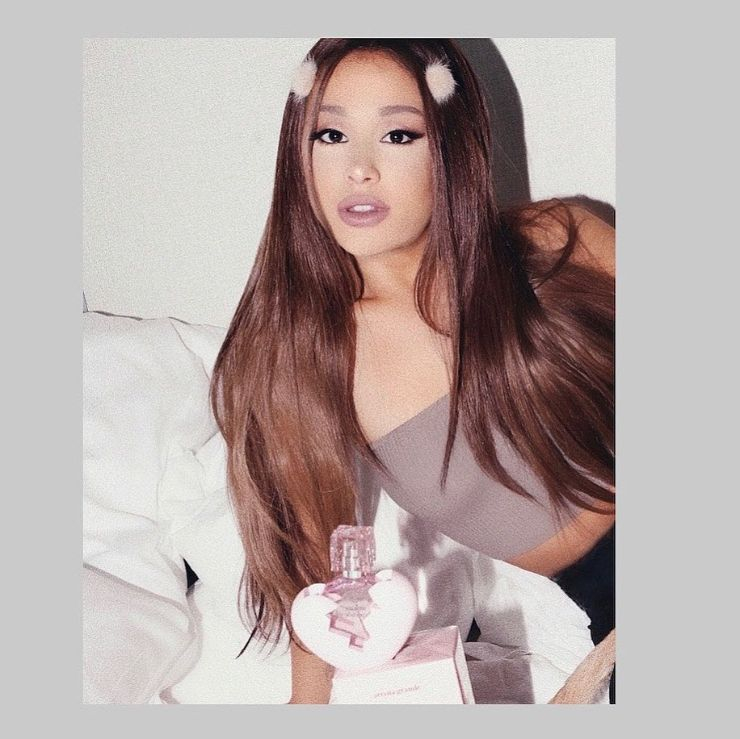 @arianagrande