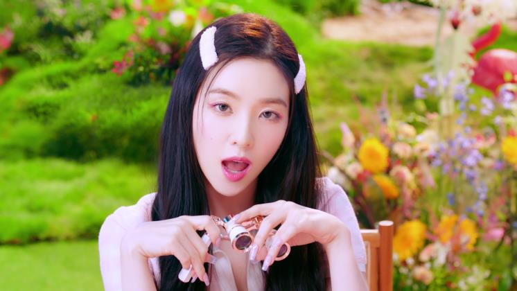 레드벨벳 <퀸덤> MV 캡처