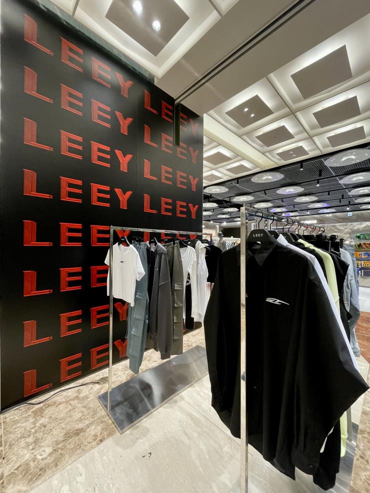 <L.e.e.y> 팝업 스토어 현장