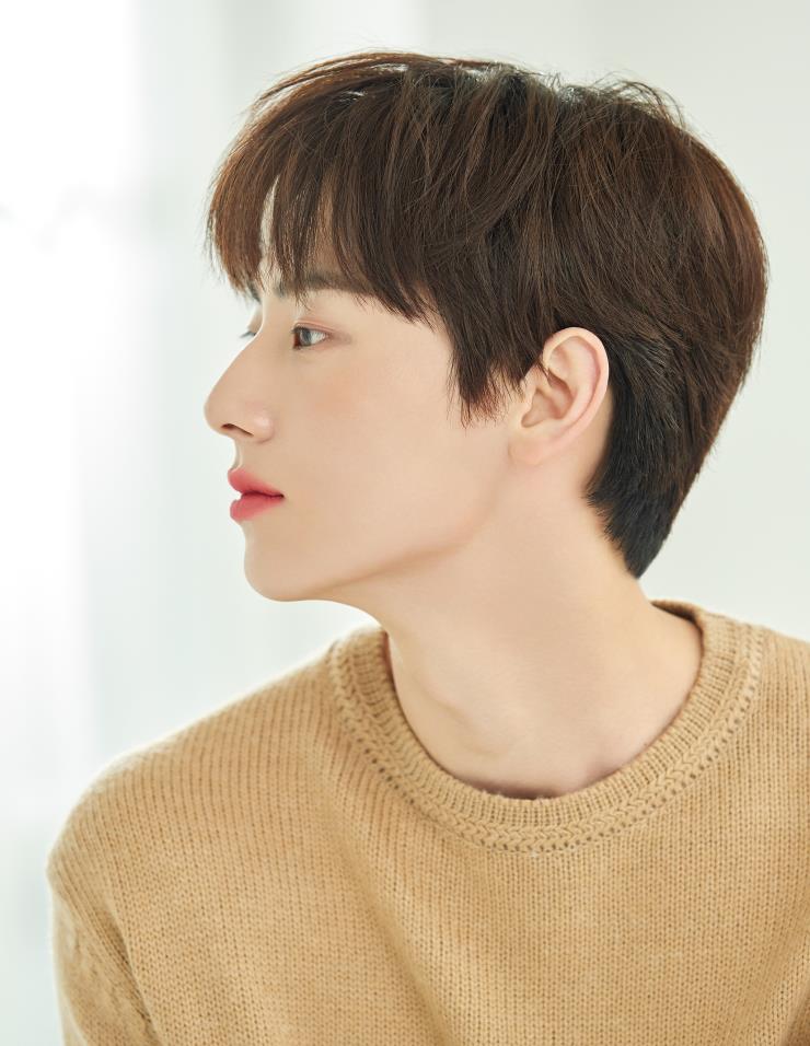 황민현 X 이니스프리