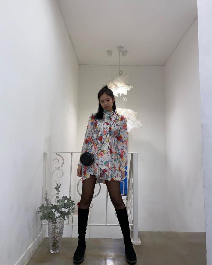@jennierubyjane