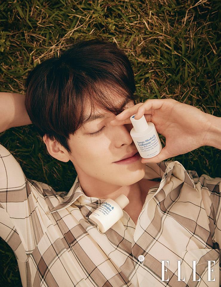 체크 셔츠는 Ernest W. Baker by 10 Corso Como Seoul.