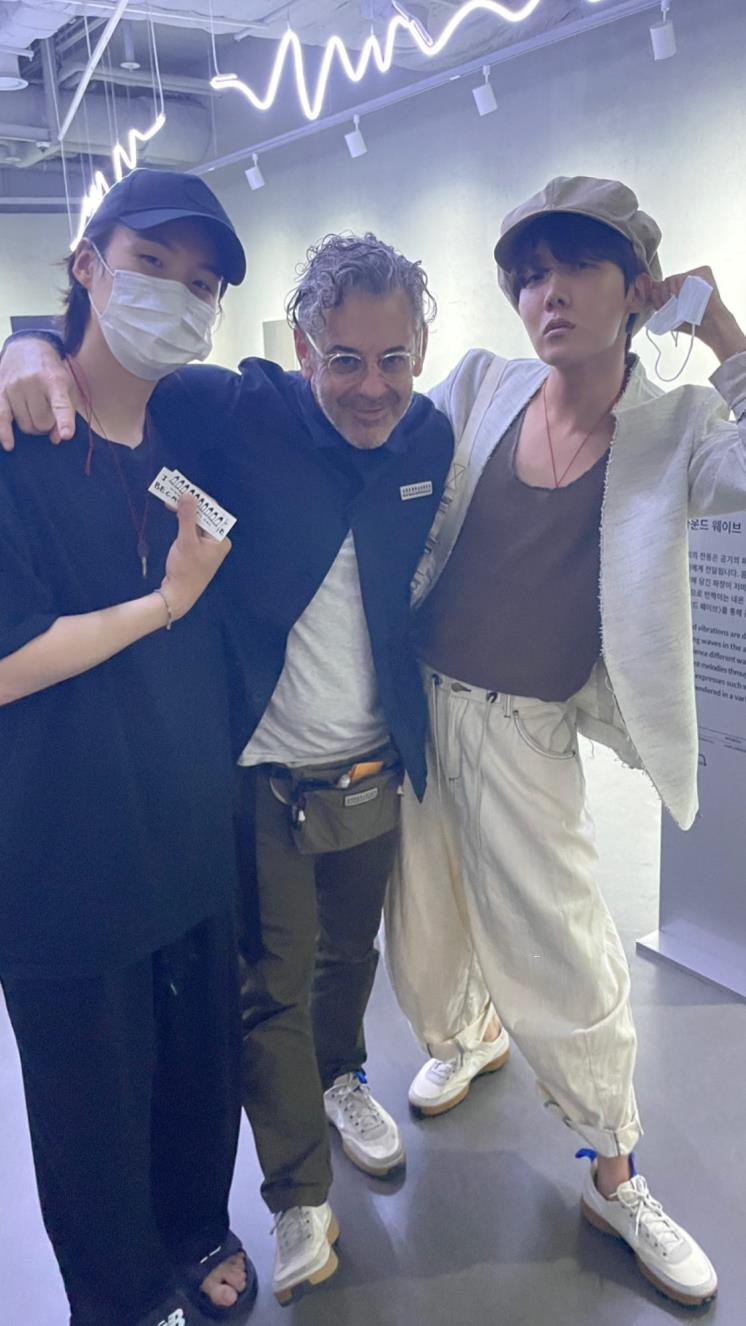 @tomsachs