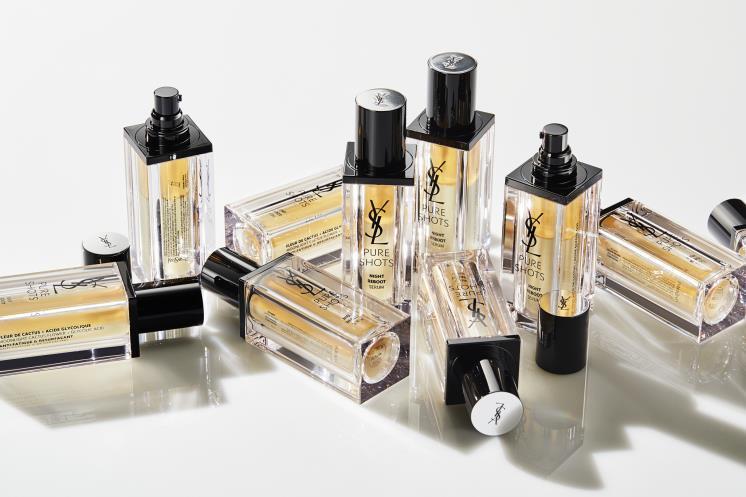 퓨어샷 나이트 리부트 세럼, 30ml 11만7천원대(리필 9만7천원대), 50ml 16만2천원대(리필 13만8천원대), YSL Beauty.