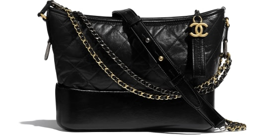 클래식한 디자인의 가브리엘 호보 백은 5백73만원, Chanel.