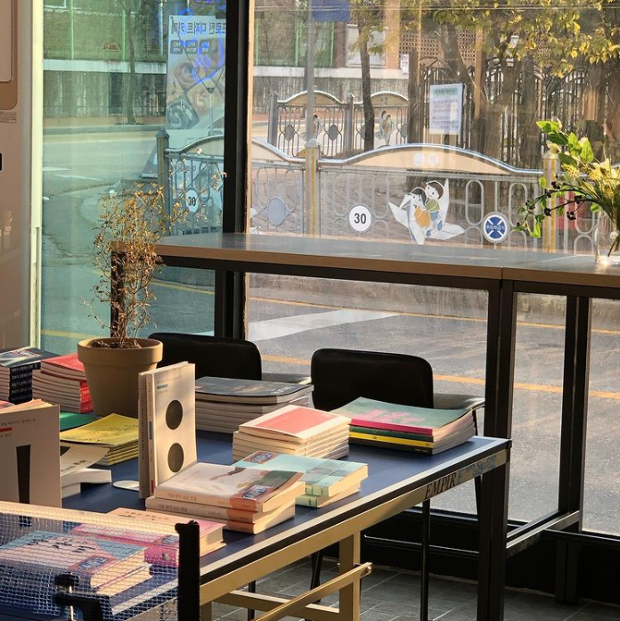 에그하우스 내부