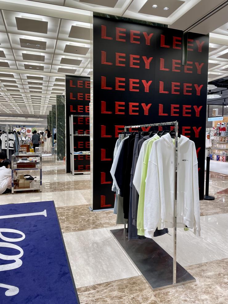<L.e.e.y> 팝업 스토어 현장