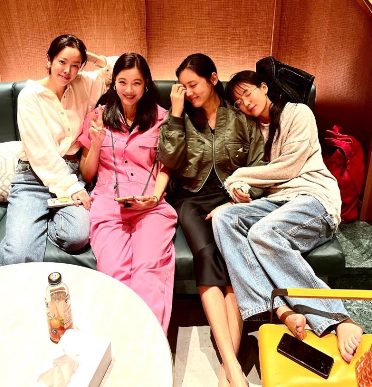 김혜수 생일파티 현장