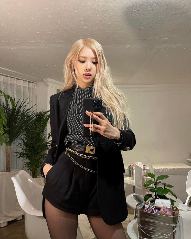 @roses_are_rosie