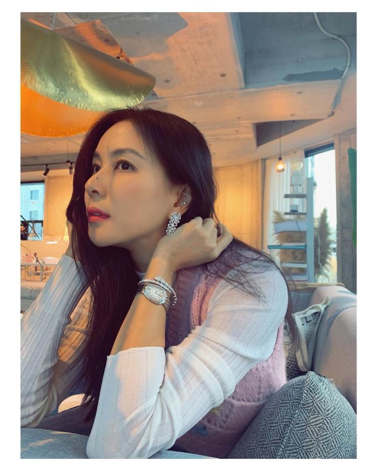 @kosoyoung_official 